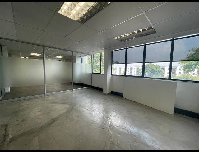 429M² OFFICE TO LET IN RIVONIA